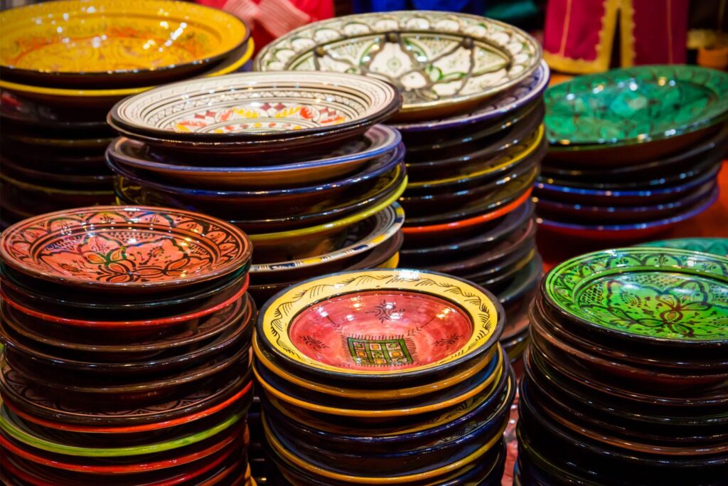 Cerâmica Marroquina: História, Técnicas, Ideias e a Arte Atemporal de Fez Benefícios da Cerâmica Marroquina