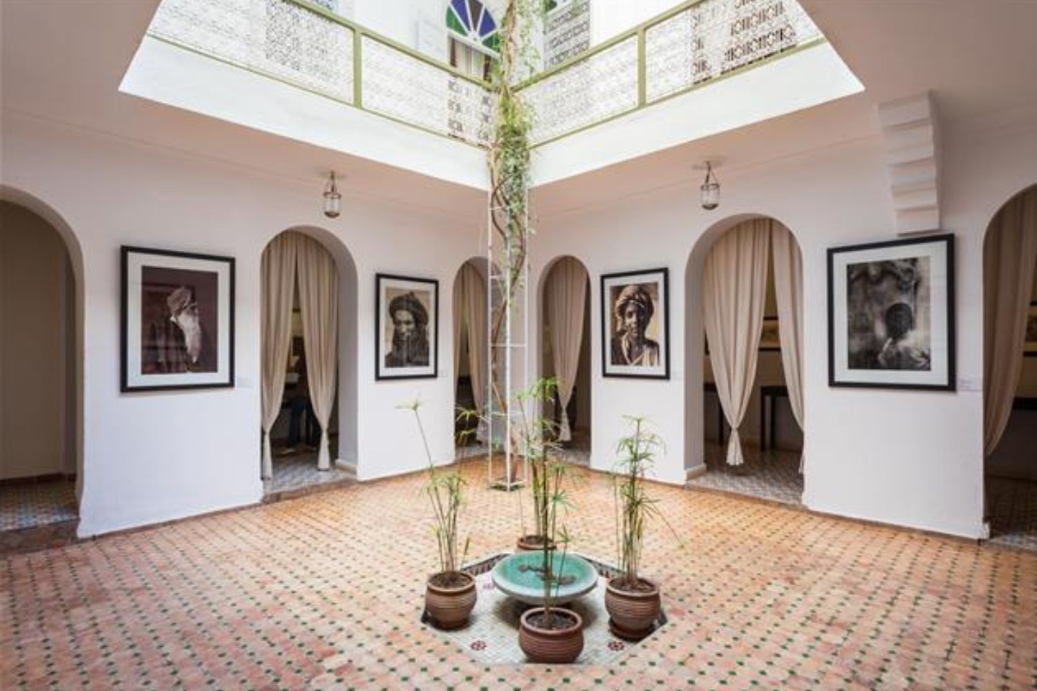 Turismo em Marrocos: O Guia Completo Para Viajar ao País das Mil e Uma Noites Maison de la Photographie Marrakech